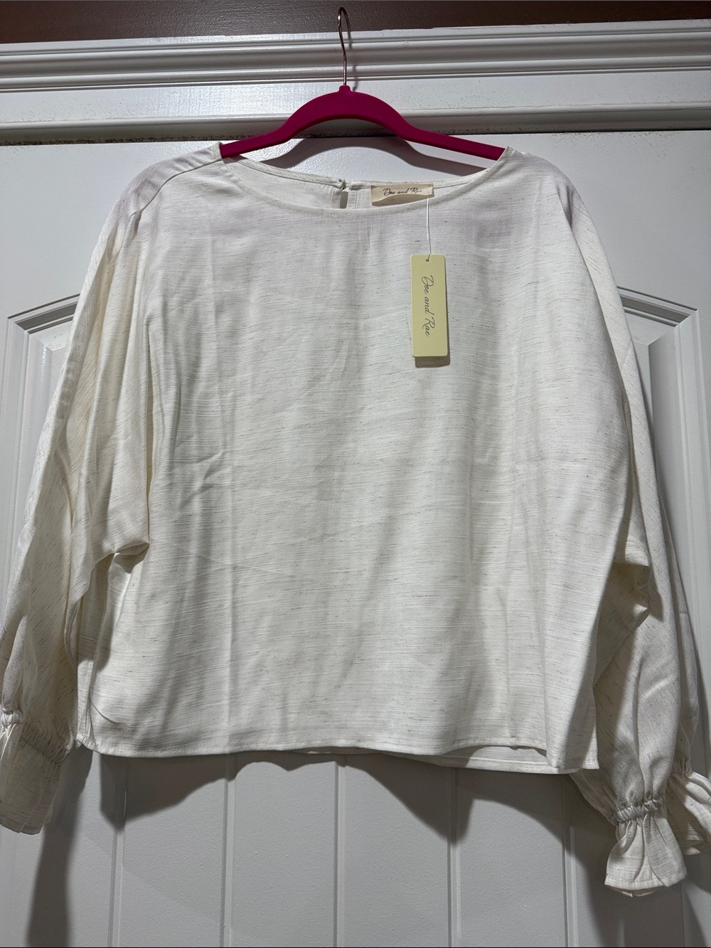 Doe & Rae Off-White Boxy Long-Sleeve Top